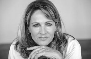 Black and white headshot for Canadian actor Jessica Steen